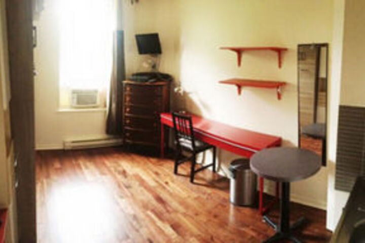 Room 33 of 33