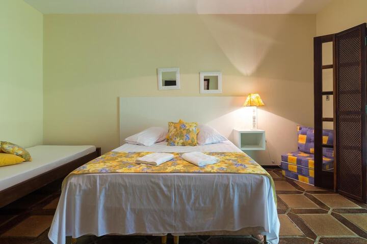 Room 4 of 36