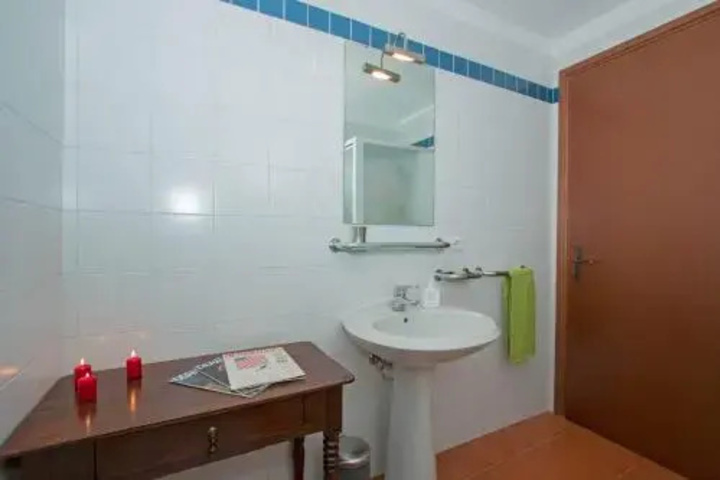 Room 10 of 11