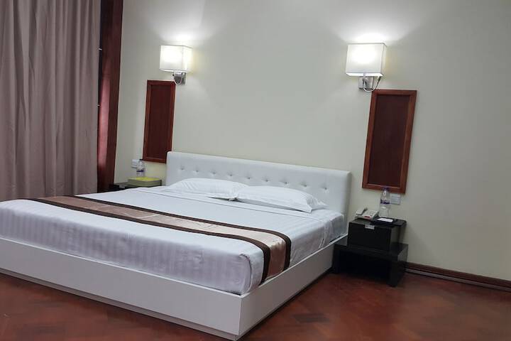 Room 21 of 51