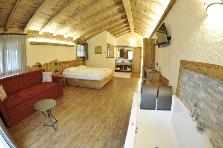 Room 20 of 44