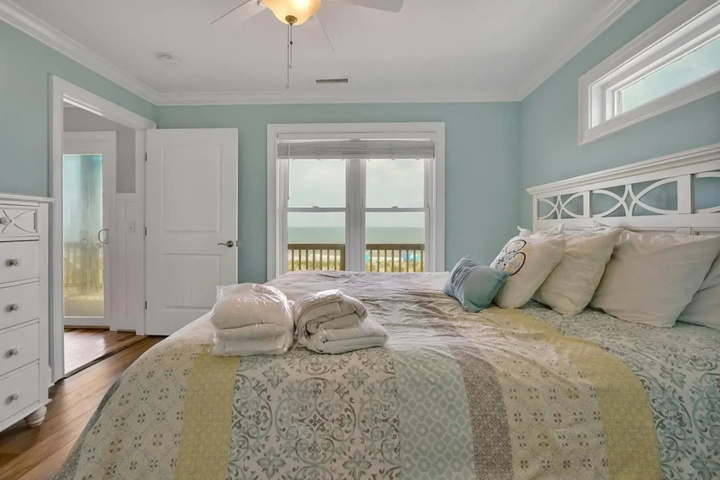 Room 2 of 24