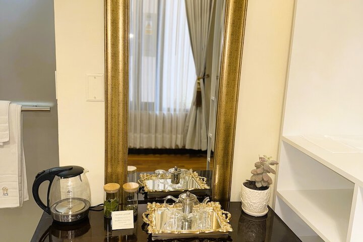 Room 16 of 65
