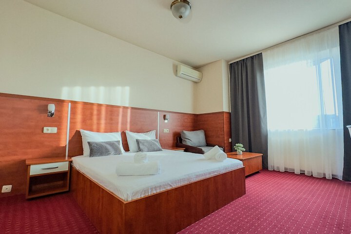 Room 17 of 41