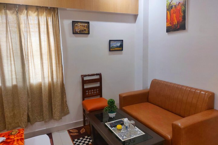 Room 13 of 19