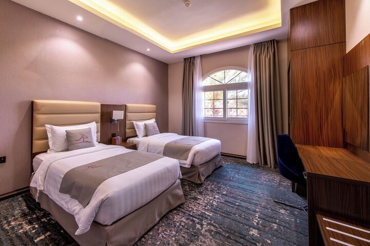 Room 27 of 113