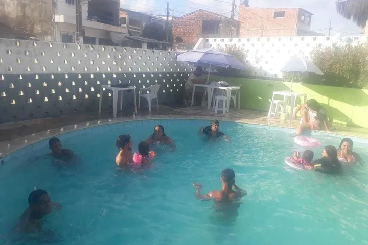 Pool 11 of 15