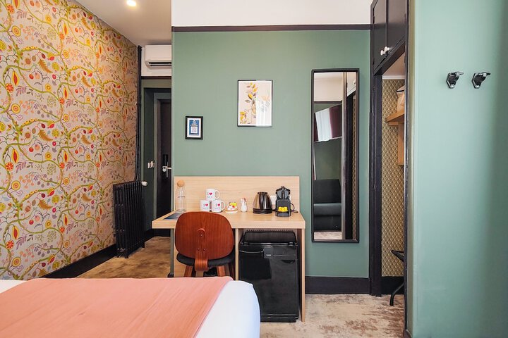 Room 49 of 122
