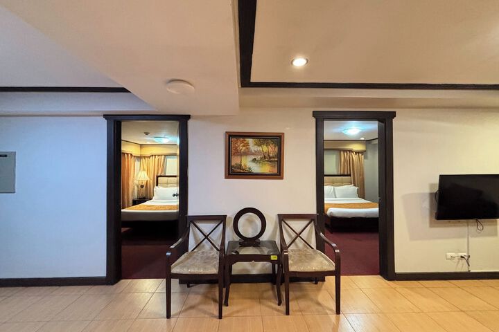 Room 9 of 61
