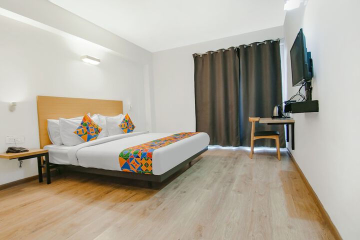 Room 19 of 38