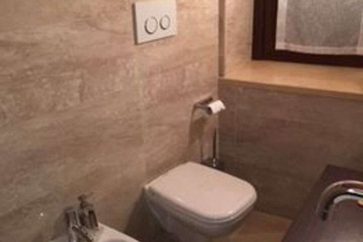 Room 66 of 499