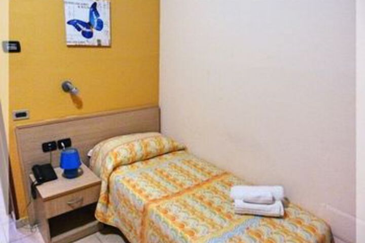Room 26 of 70
