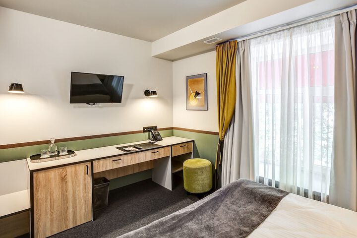 Room 19 of 47