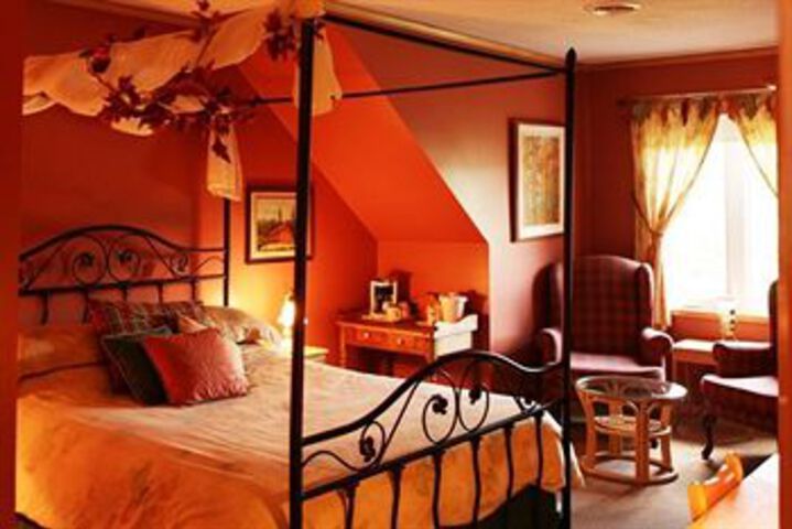 Room 17 of 35