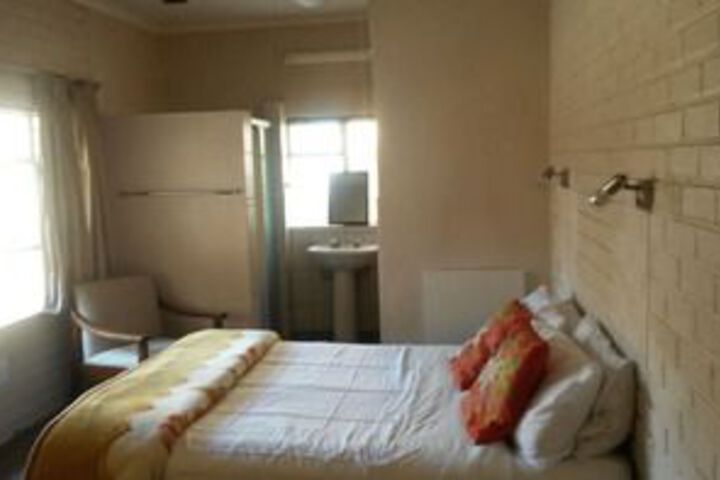 Room 5 of 22
