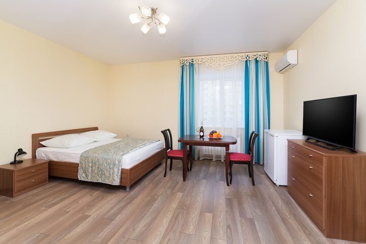 Room 26 of 76