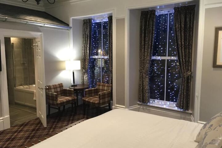 Room 13 of 39