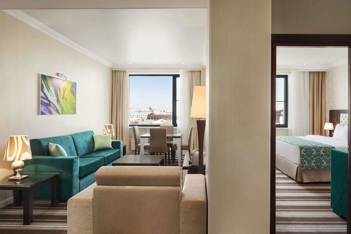 Room 16 of 60