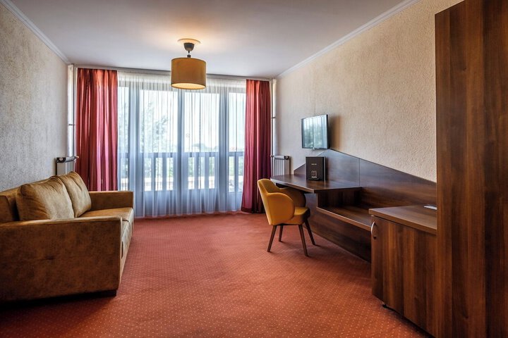 Room 25 of 81