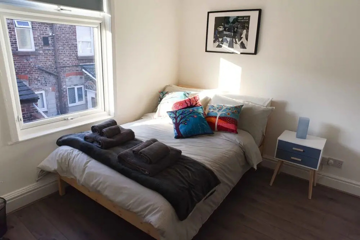 Room 5 of 23