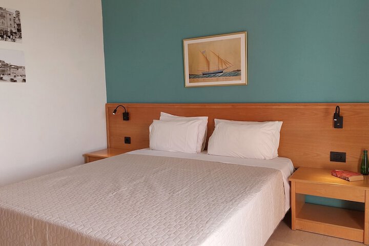 Room 19 of 52