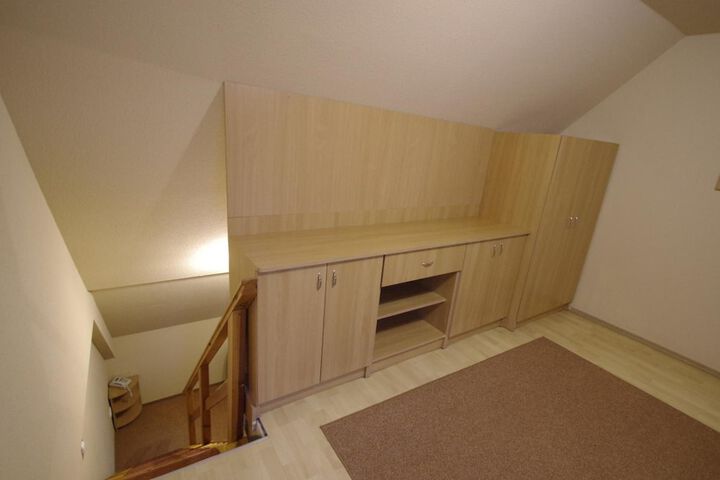 Room 12 of 70