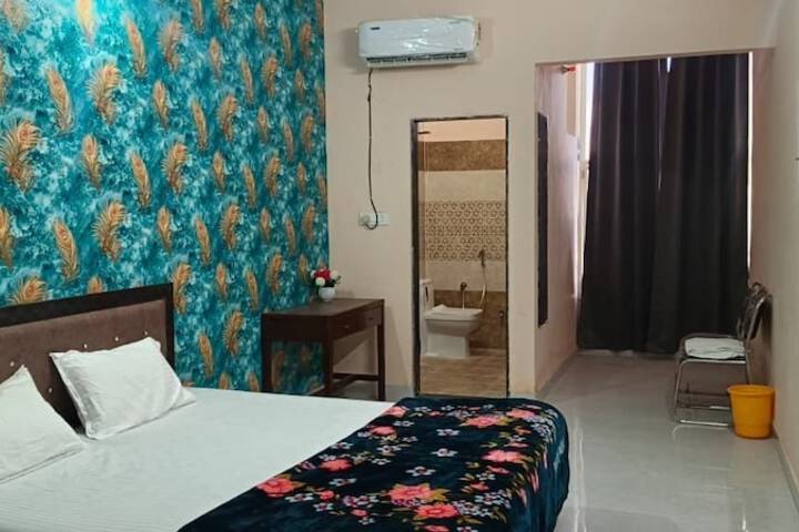 Swastik Inn in Gwalior