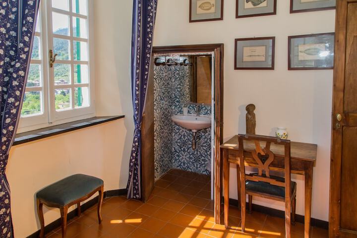 Room 10 of 56