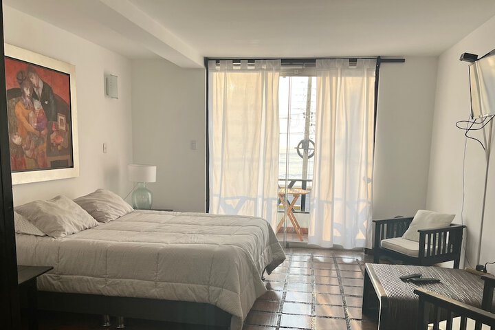 Room 8 of 13