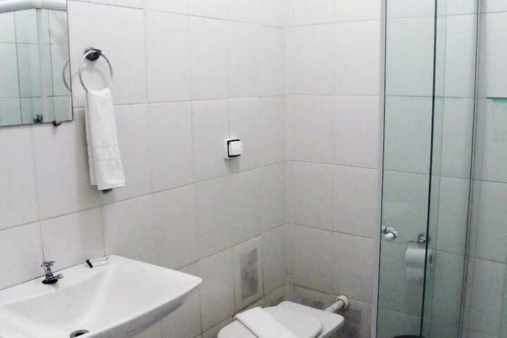 Room 32 of 36