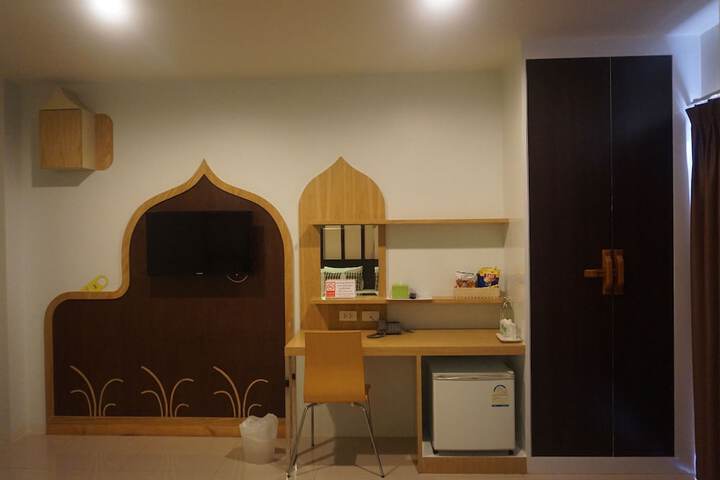 Room 28 of 44