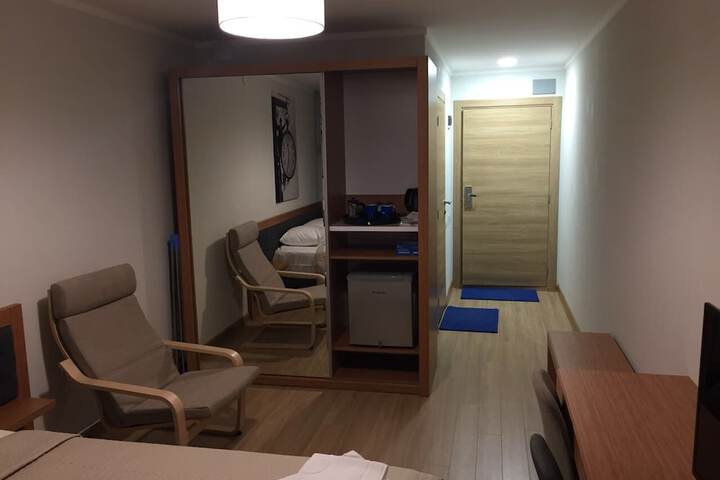 Room 25 of 29