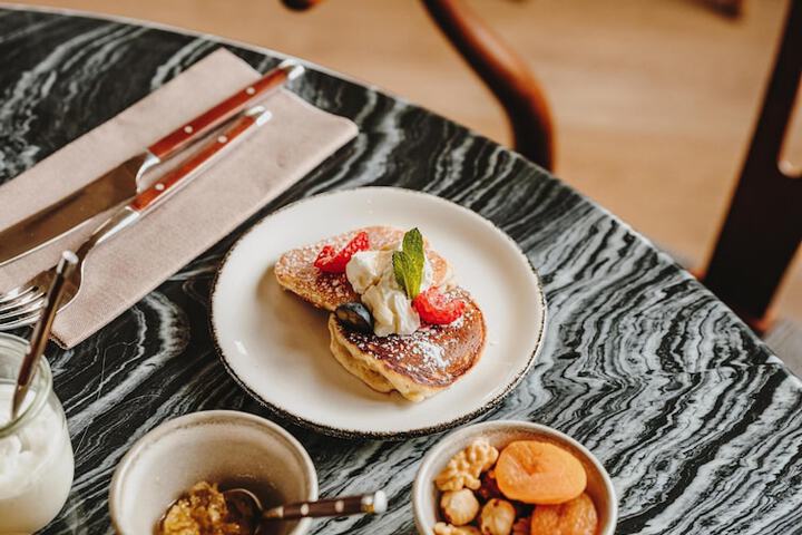 Breakfast/Coffee Service 73 of 128