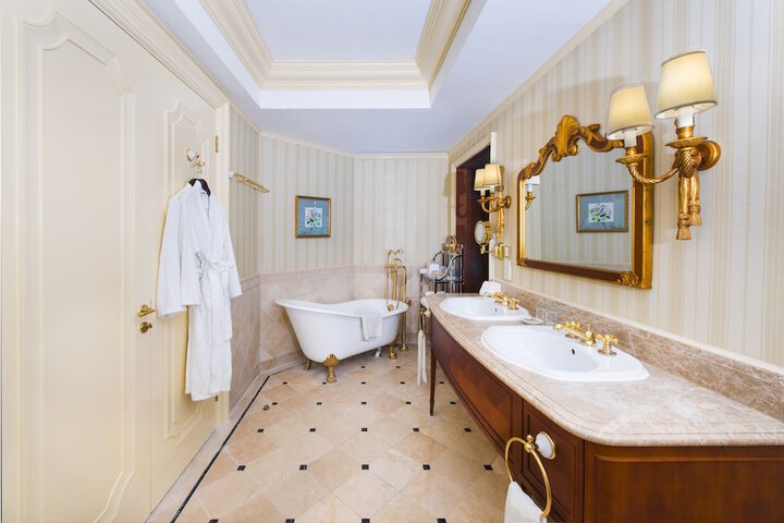 Bathroom Interior Photo