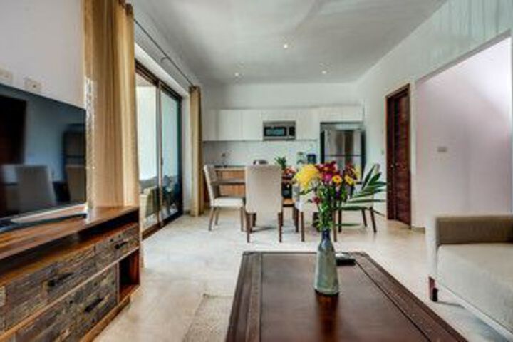 Room 33 of 45