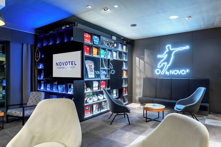 Guest Lobby