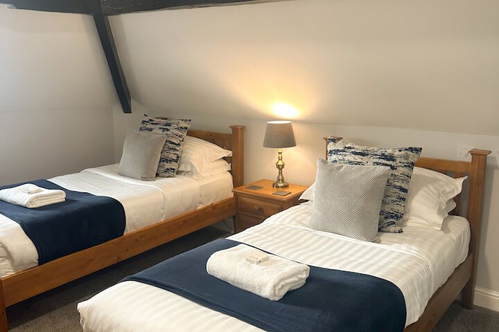 Room 65 of 160