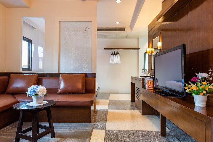 Room 46 of 98