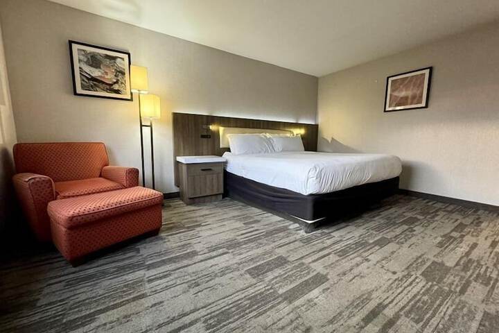 Standard | King Bed (15 of 23)