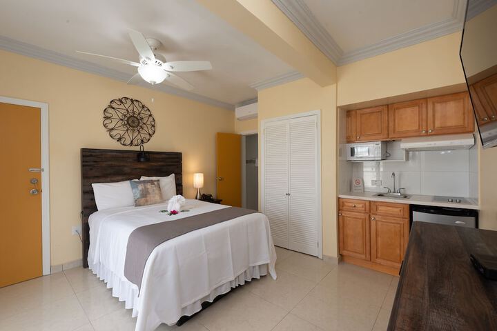Room 10 of 60