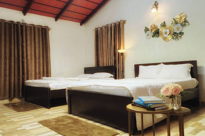 Room 4 of 68