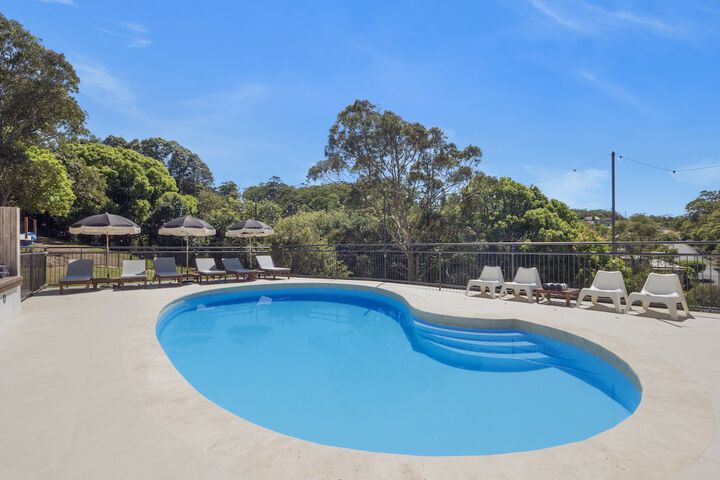 Pool 128 of 144