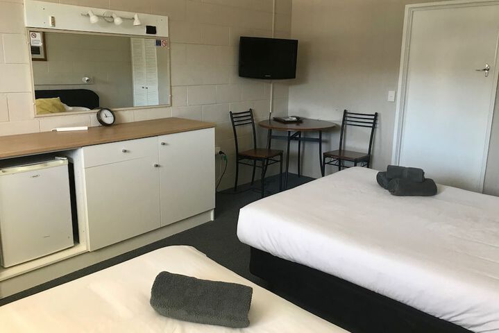 Room 35 of 68