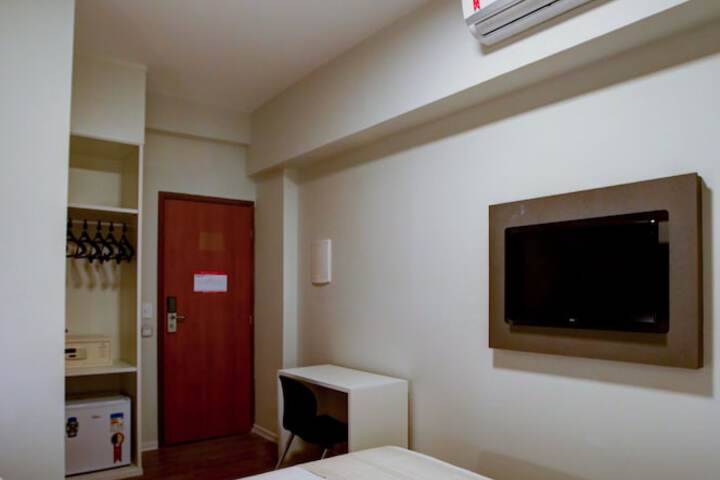 Room 20 of 39