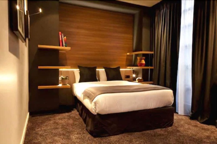 Room 33 of 75