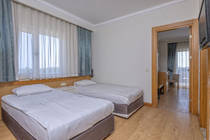 Room 19 of 82