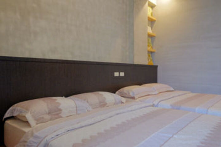 Room 17 of 22