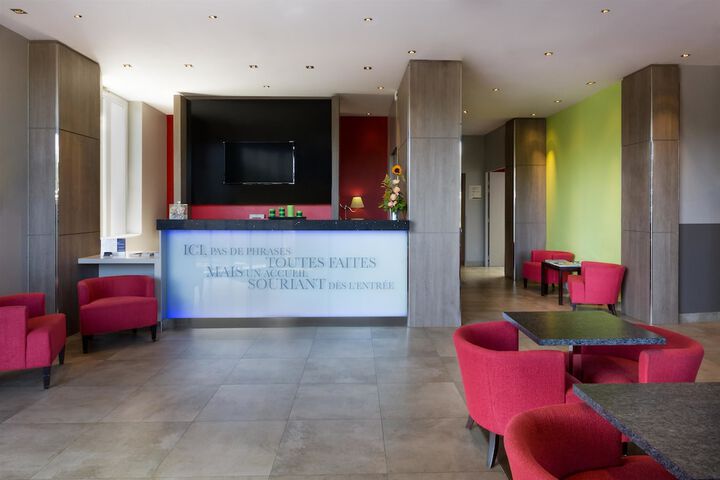 Lobby Entry