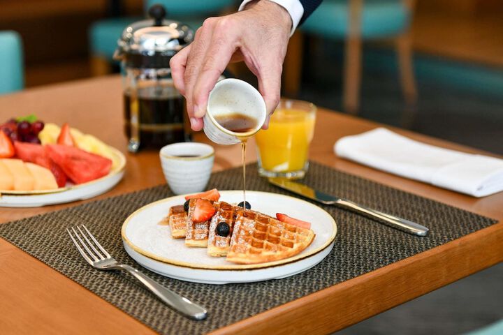 Breakfast/Coffee Service 35 of 79