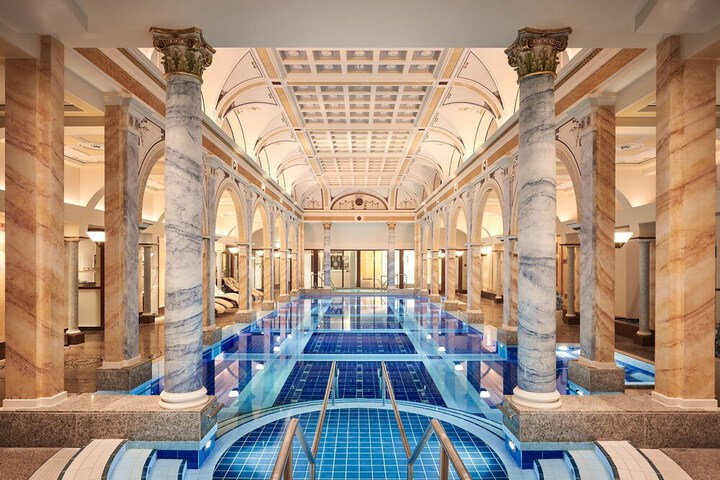 Pool 76 of 129